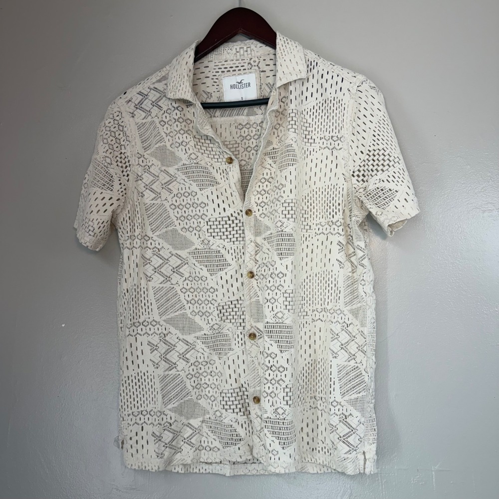 Hollister Mens Small Cream Crochet Lace Button Down Shirt Short Sleeve Geometric